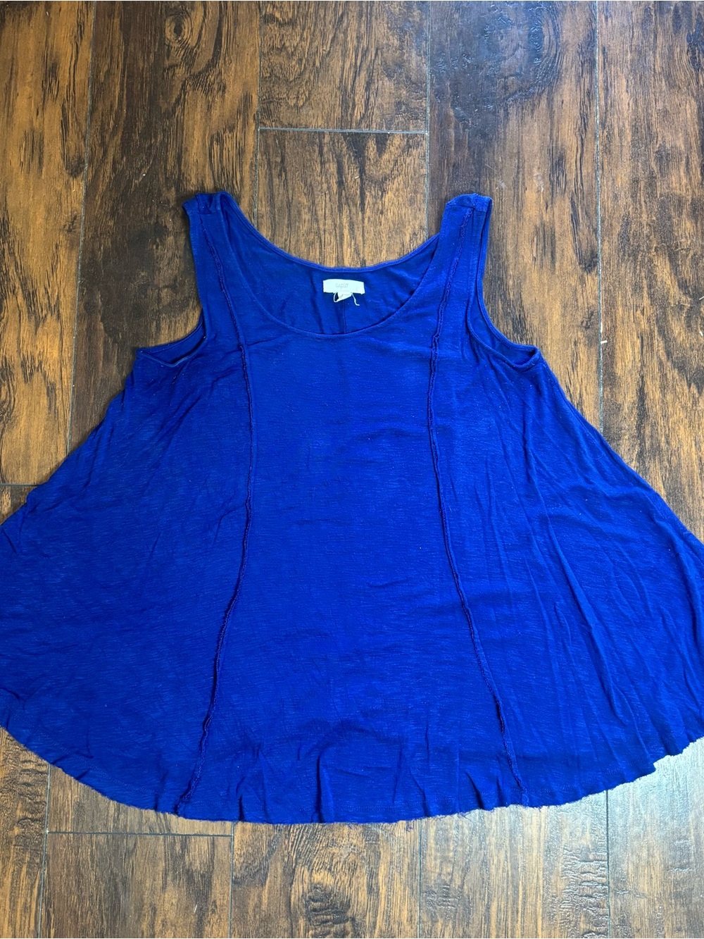 Cupio Flowy Scoop Neck Tank Top - Blue